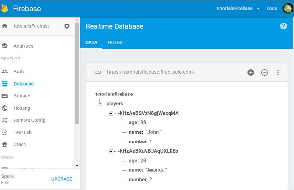 Firebase 查询数据